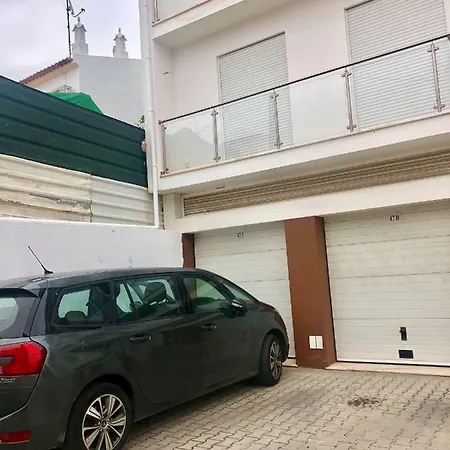 Апартаменты Apartamento T0 Montegordo